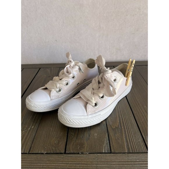 how long are chuck taylor high top laces
